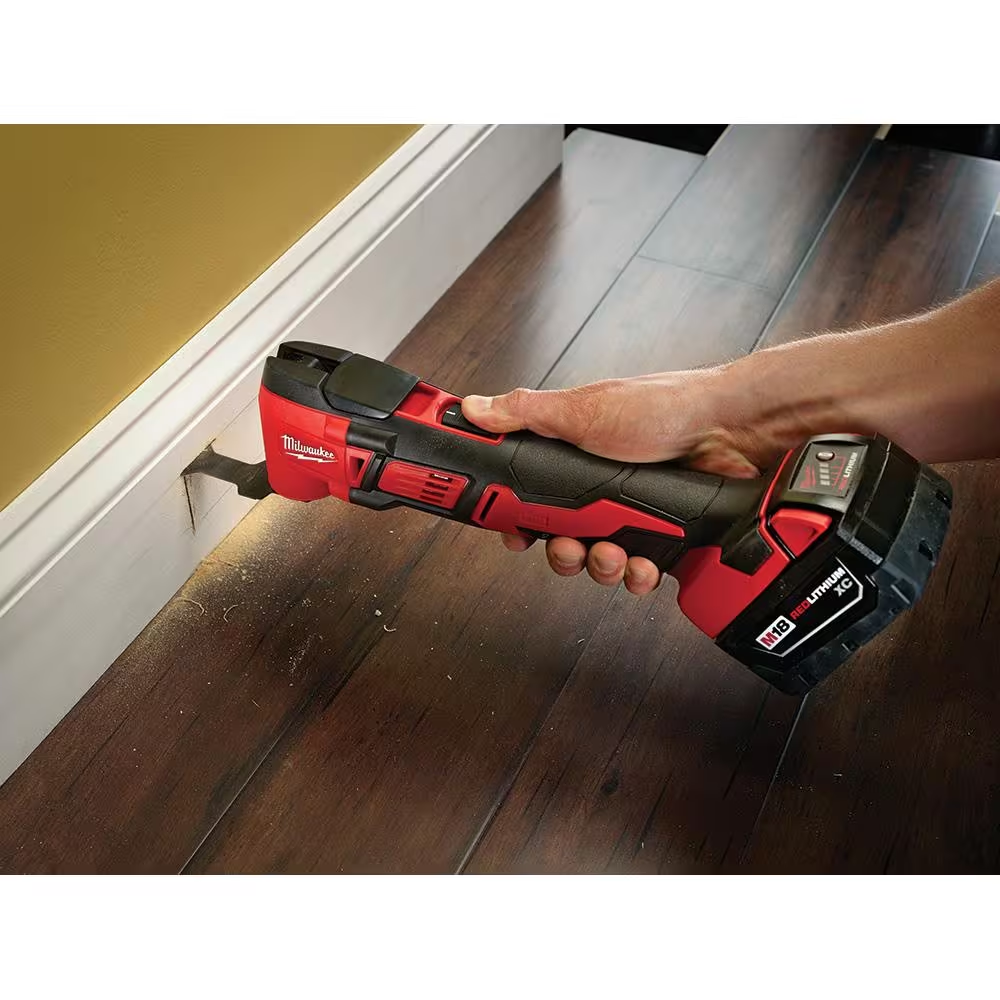 M18 18V Lithium-Ion Cordless Combo Tool Kit (7-Tool) with Two 3.0 Ah Batteries. Charger and Tool Bag